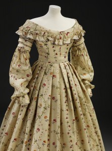 1837-40 Printed Challis Dress at the V&A Museum