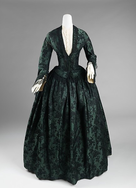 Upon Dressmaking circa 1851 – Historical Sewing