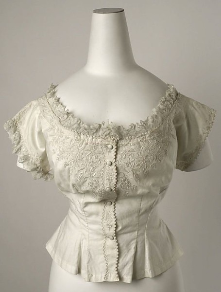 Avoid the Corset Ridge – Historical Sewing