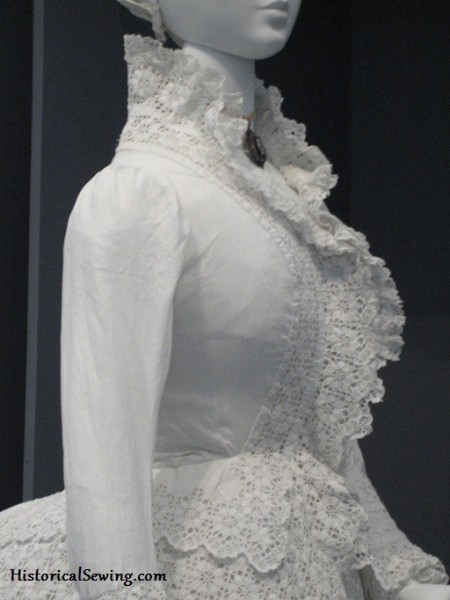 1885 White Cotton Sleeve