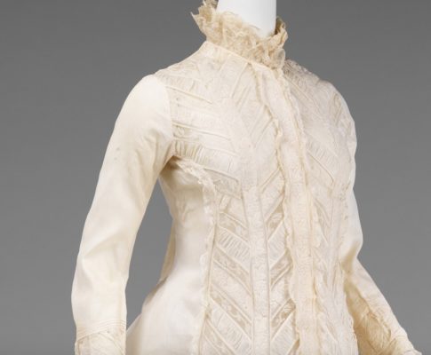 1885 Met gown close up detail|1880 Vanilla Dressing Gown