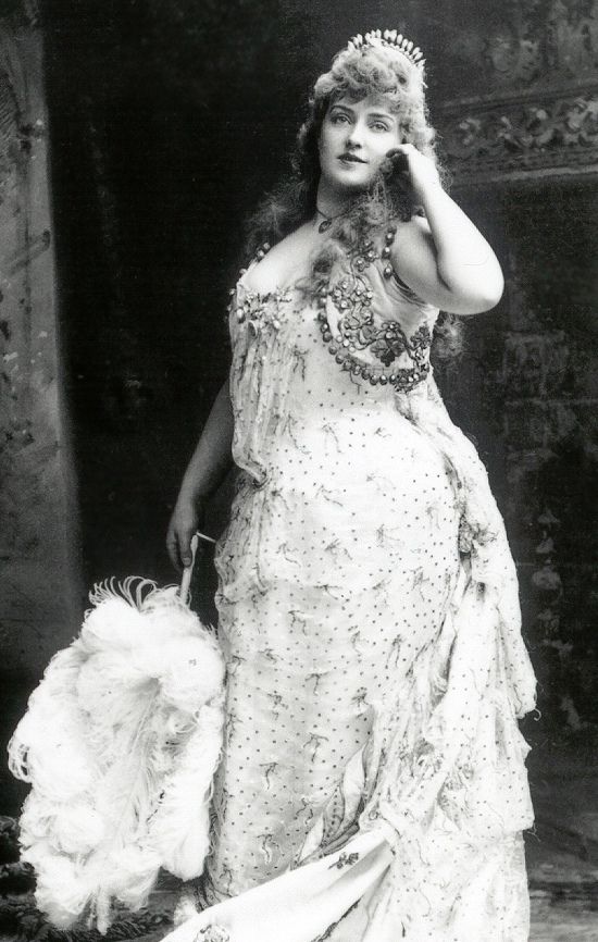 1900-Lillian-Russell.jpg
