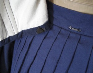 Bodice & matching skirt hook