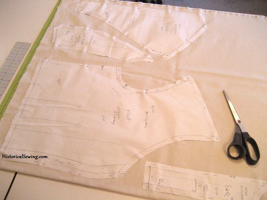 How to Flatline a Bodice | HistoricalSewing.com