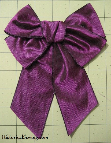 Ribbon Bow with Streamers | HistoricalSewing.com